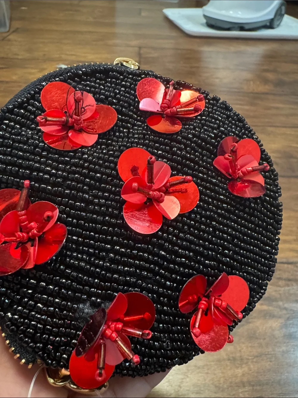 On 34th Black Beaded Red Floral Sequin Round Wristlet Coin Purse NWT